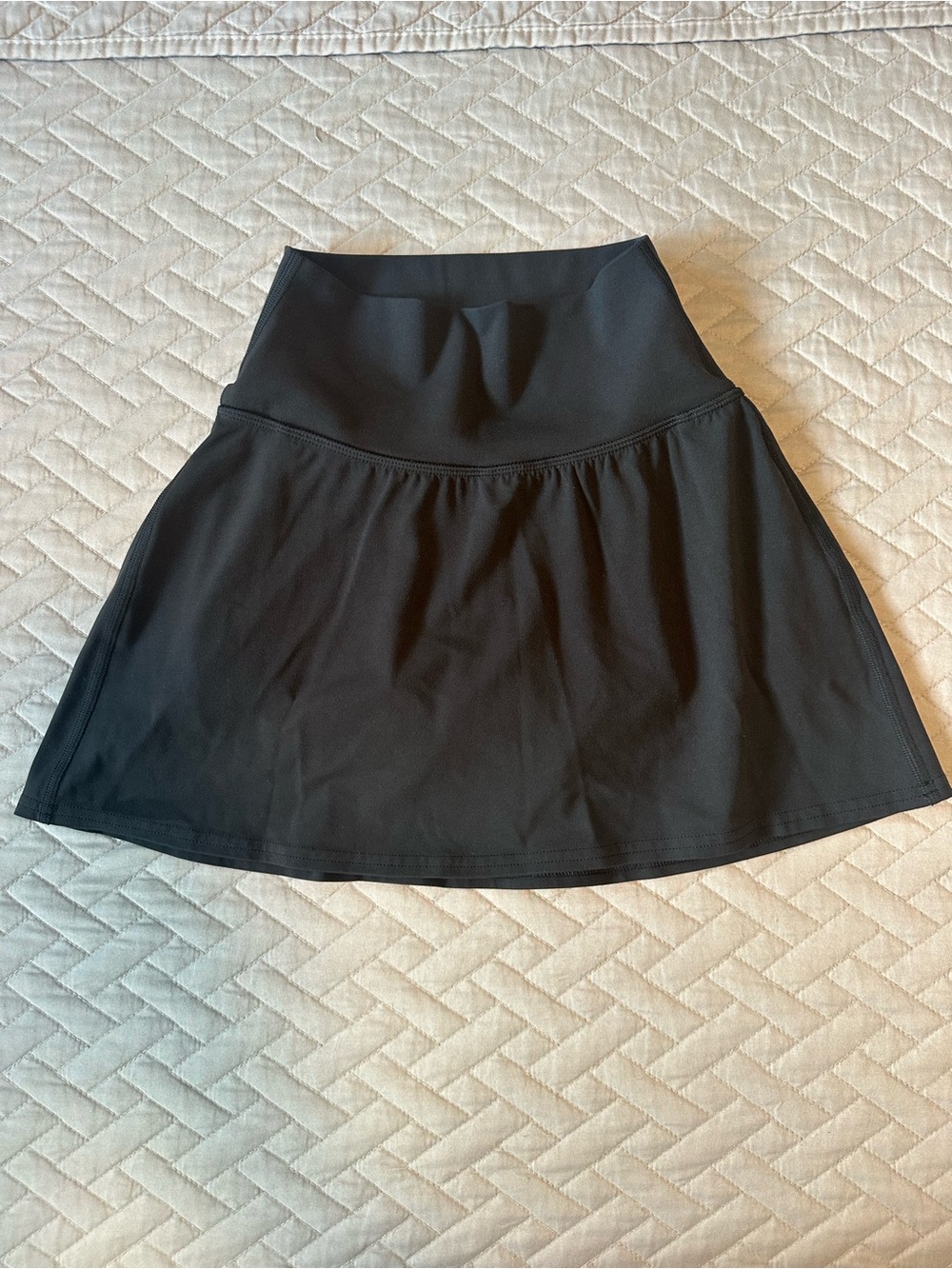 Women's Lululemon Black Athletic Skirt with Wide Waistband